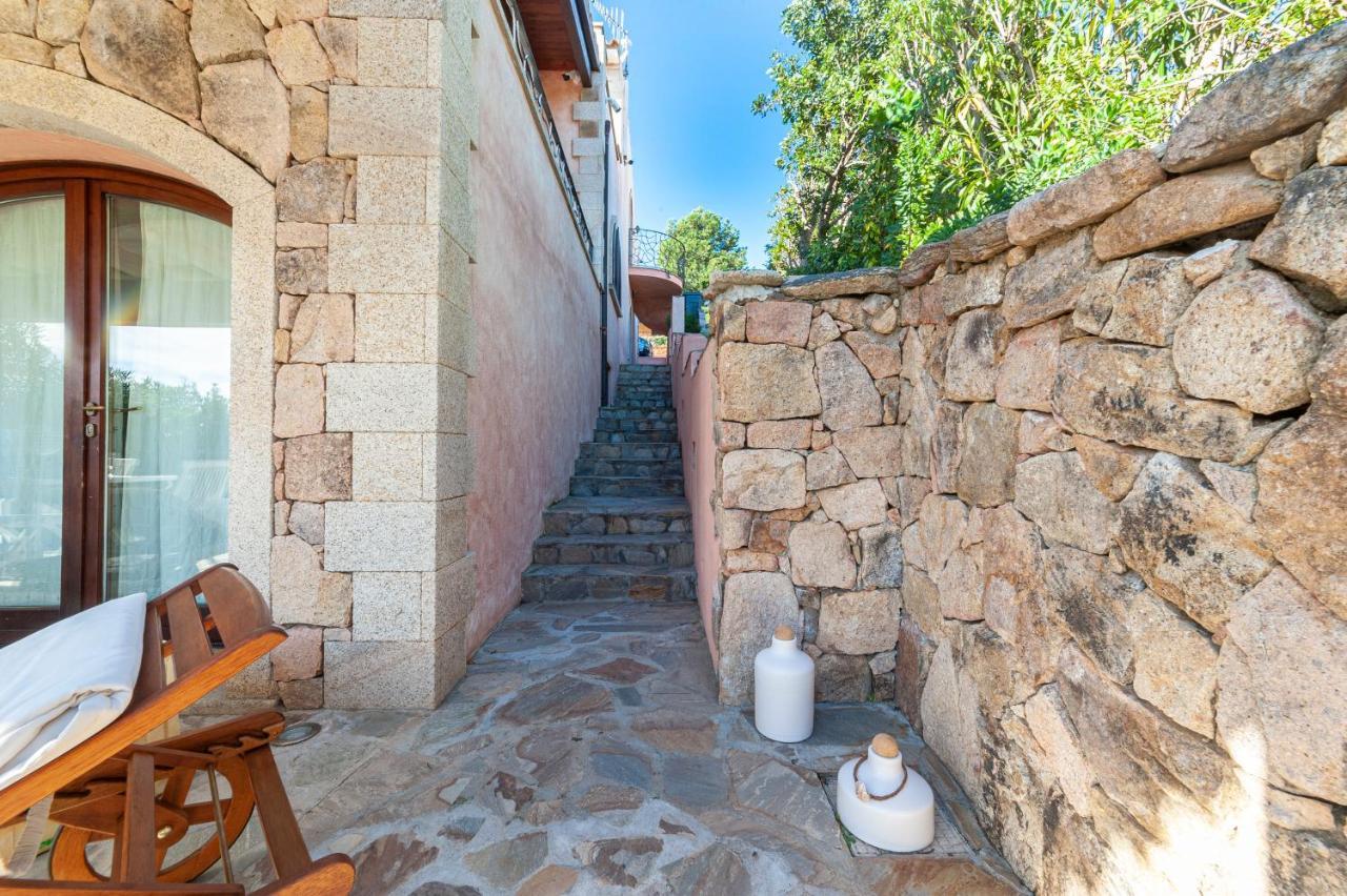 Villa Elena - Appartamento Vista Mare E Appartamento Con Giardino Golfo Aranci Εξωτερικό φωτογραφία