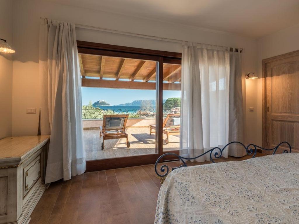 Villa Elena - Appartamento Vista Mare E Appartamento Con Giardino Golfo Aranci Εξωτερικό φωτογραφία